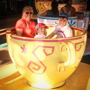 Meet your Posher, Lee